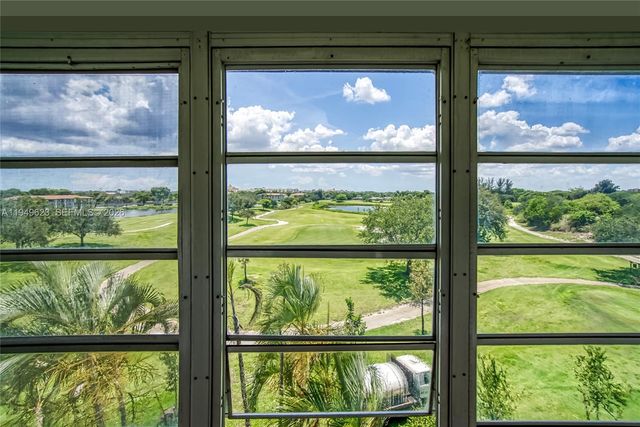 2500 SW 81st Ave 402, Davie, FL 33324