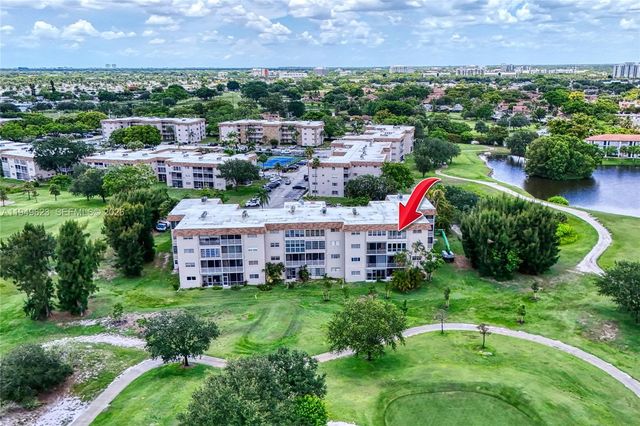2500 SW 81st Ave 402, Davie, FL 33324
