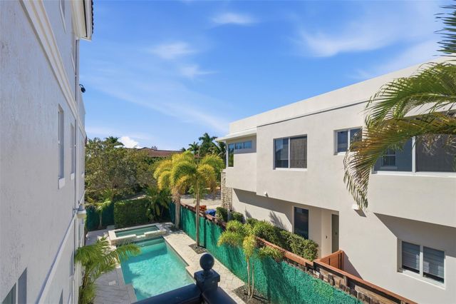 2515 NE 18th Street, Fort Lauderdale, FL 33305