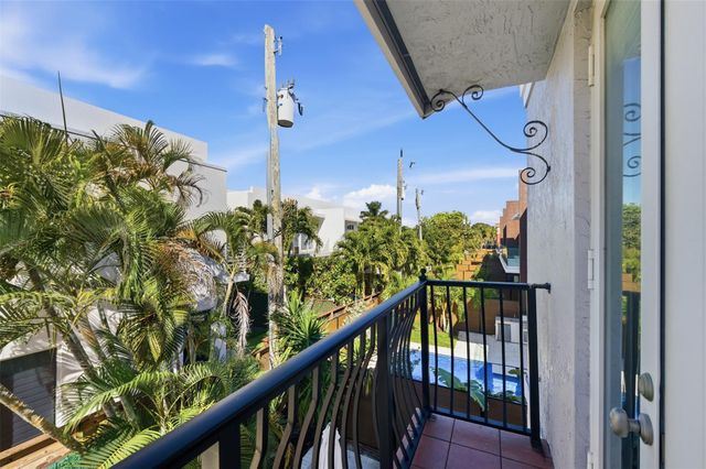 2515 NE 18th Street, Fort Lauderdale, FL 33305