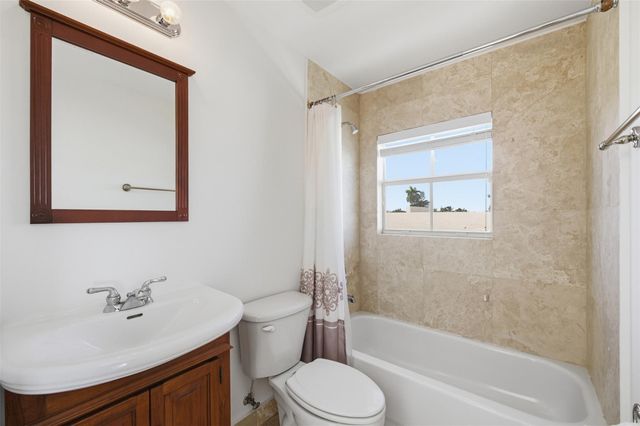 2515 NE 18th Street, Fort Lauderdale, FL 33305