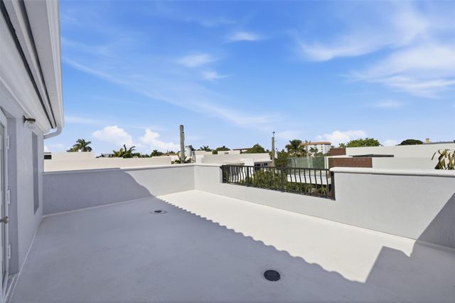 2515 NE 18th Street, Fort Lauderdale, FL 33305