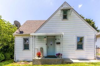 1506 N East End Avenue, Round Lake Beach, IL 60073