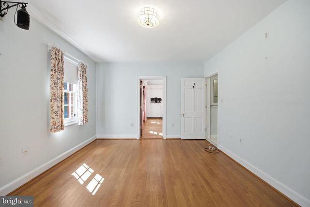 9187 OLD DOMINION DR, Mclean, VA 22102