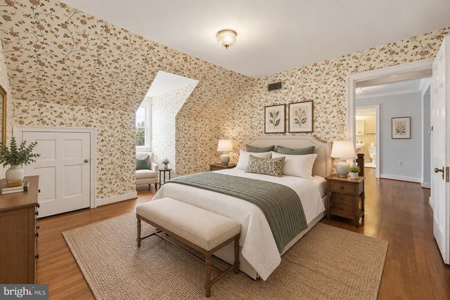 9187 OLD DOMINION DR, Mclean, VA 22102