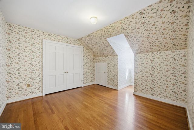 9187 OLD DOMINION DR, Mclean, VA 22102