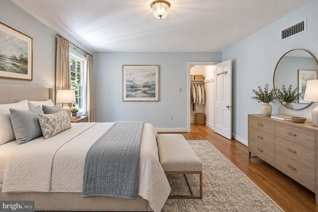 9187 OLD DOMINION DR, Mclean, VA 22102