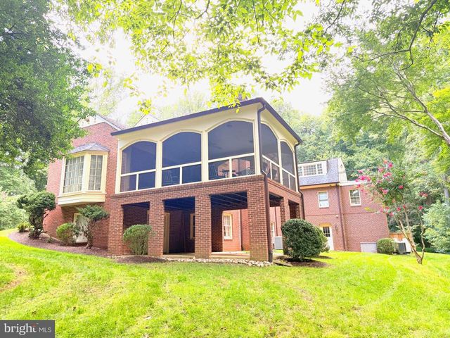9187 OLD DOMINION DR, Mclean, VA 22102