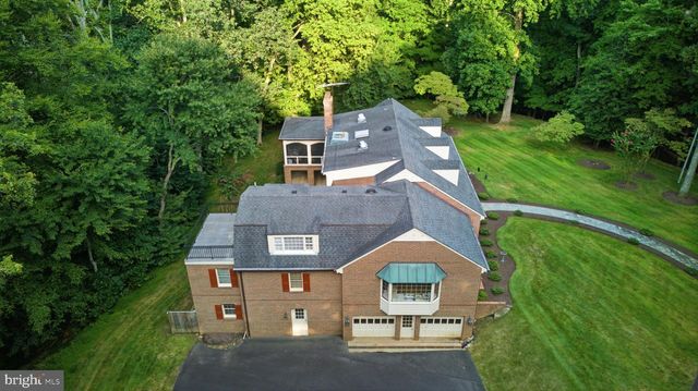 9187 OLD DOMINION DR, Mclean, VA 22102