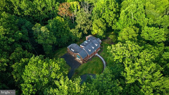 9187 OLD DOMINION DR, Mclean, VA 22102