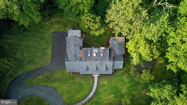 9187 OLD DOMINION DR, Mclean, VA 22102