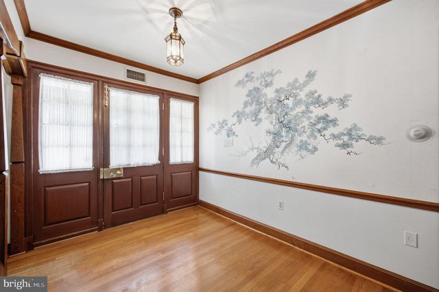 9187 OLD DOMINION DR, Mclean, VA 22102