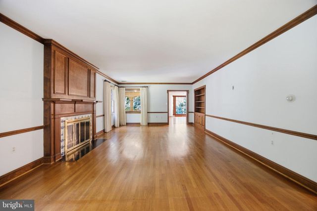 9187 OLD DOMINION DR, Mclean, VA 22102