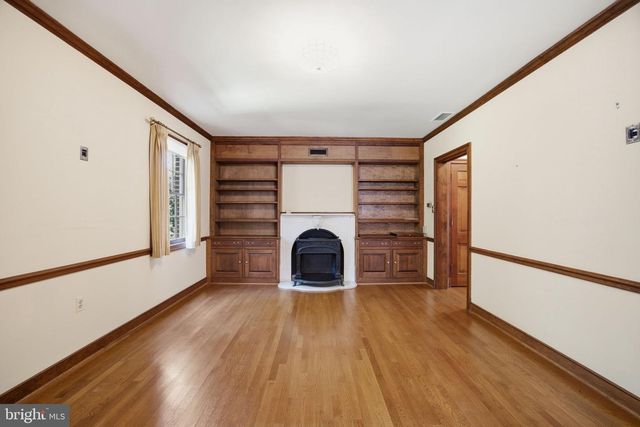 9187 OLD DOMINION DR, Mclean, VA 22102