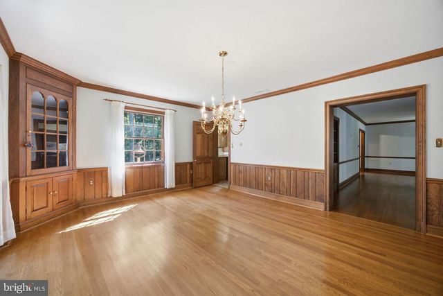 9187 OLD DOMINION DR, Mclean, VA 22102