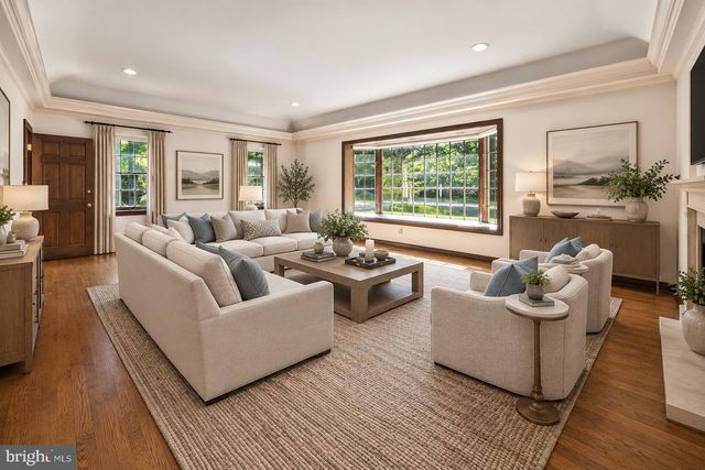 9187 OLD DOMINION DR, Mclean, VA 22102