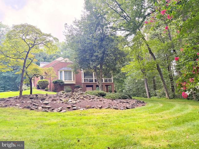 9187 OLD DOMINION DR, Mclean, VA 22102