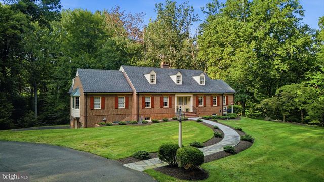 9187 OLD DOMINION DR, Mclean, VA 22102