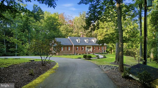 9187 OLD DOMINION DR, Mclean, VA 22102