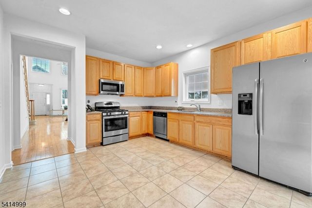 1 Paine Way, Franklin Twp., NJ 08873