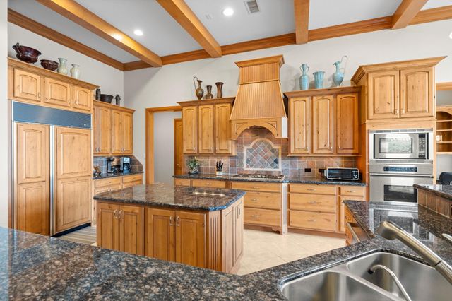 18675 W Cool Breeze Lane, Montgomery, TX 77356