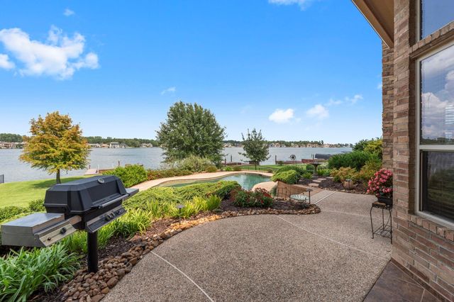 18675 W Cool Breeze Lane, Montgomery, TX 77356