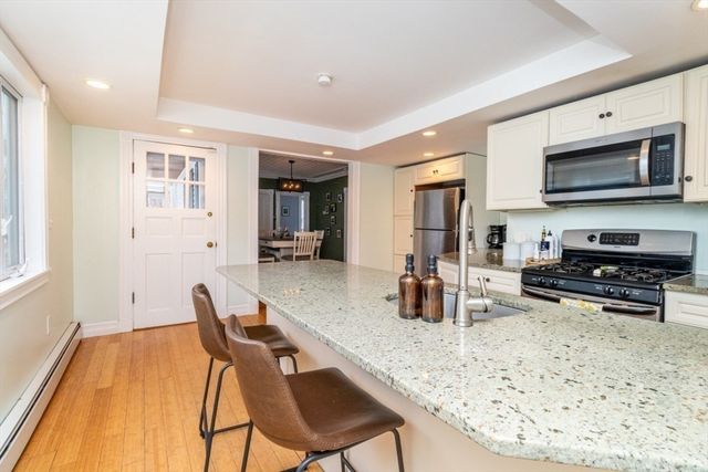 220 Crescent St, Rockland, MA 02370