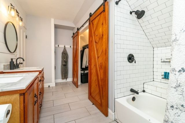 220 Crescent St, Rockland, MA 02370