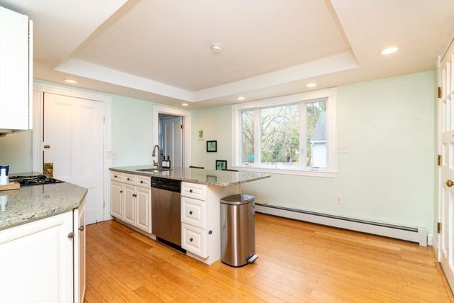 220 Crescent St, Rockland, MA 02370