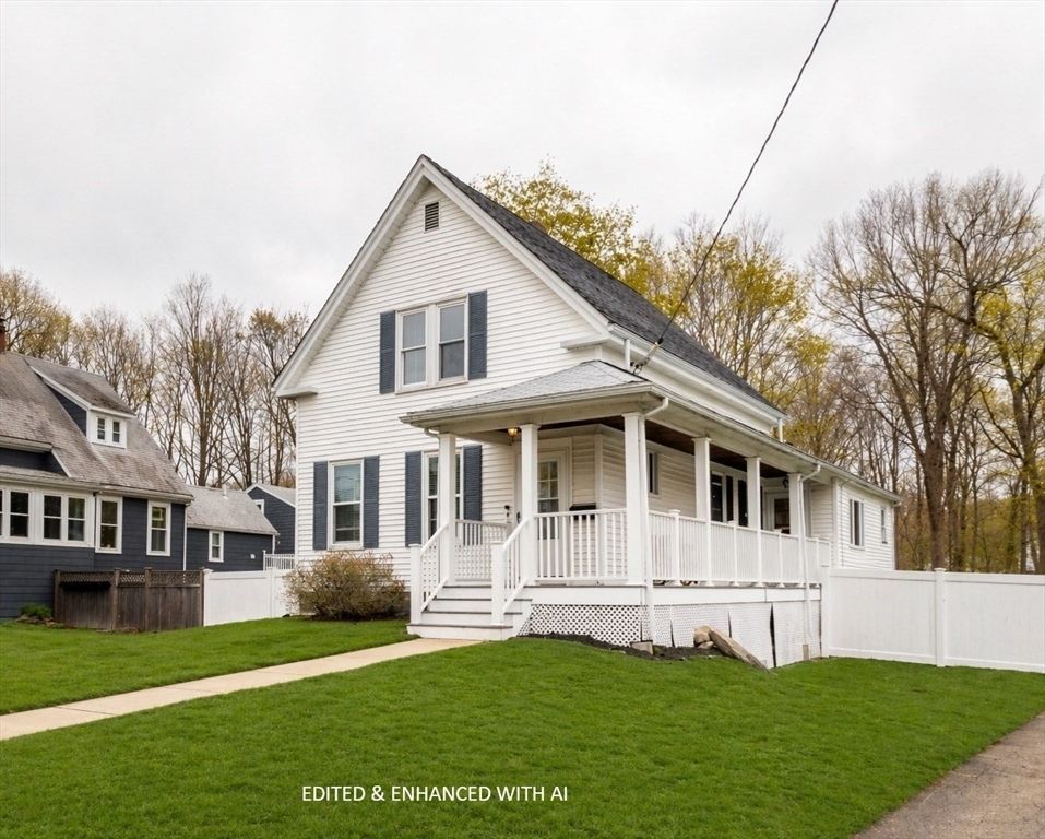 220 Crescent St, Rockland, MA 02370