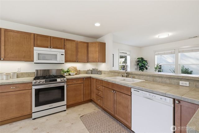 36703 SE Gravenstein Court, Snoqualmie, WA 98065