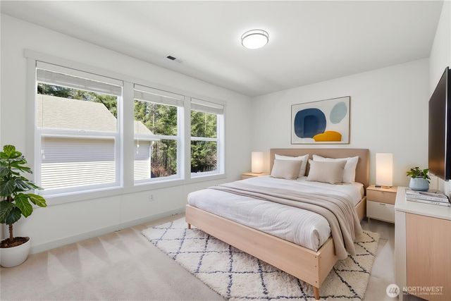 36703 SE Gravenstein Court, Snoqualmie, WA 98065