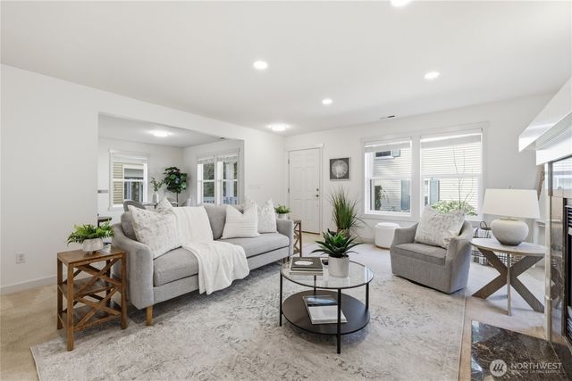36703 SE Gravenstein Court, Snoqualmie, WA 98065
