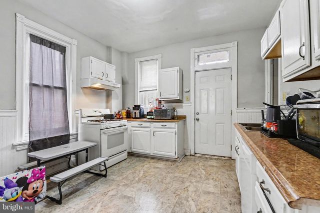 2022 SUSQUEHANNA ST, Harrisburg, PA 17102