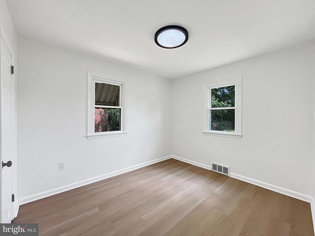 108 STEVENSON AVE, Beverly, NJ 08010