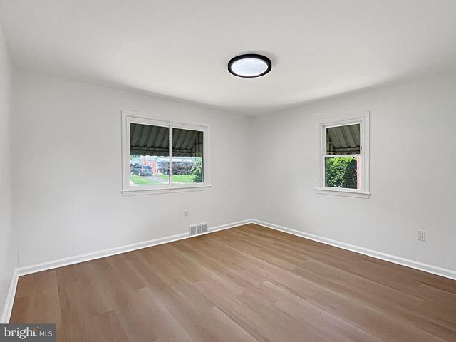 108 STEVENSON AVE, Beverly, NJ 08010