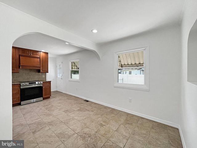 108 STEVENSON AVE, Beverly, NJ 08010