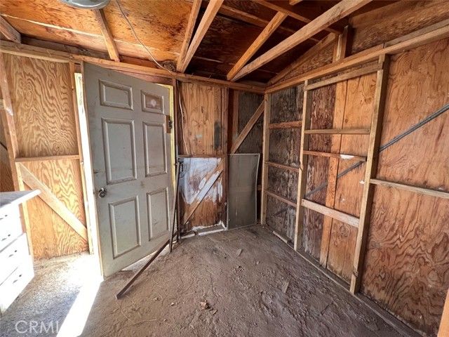 2674 Chapton Lane, Landers, CA 92285