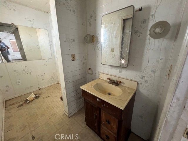 2674 Chapton Lane, Landers, CA 92285