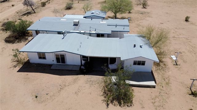 2674 Chapton Lane, Landers, CA 92285