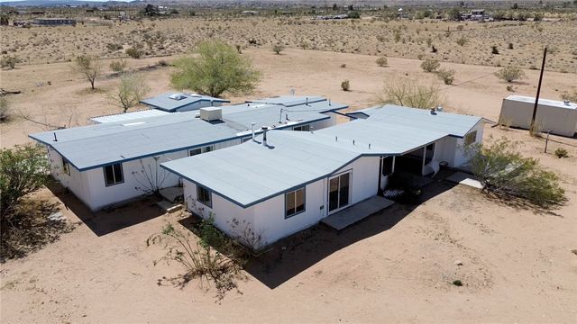 2674 Chapton Lane, Landers, CA 92285