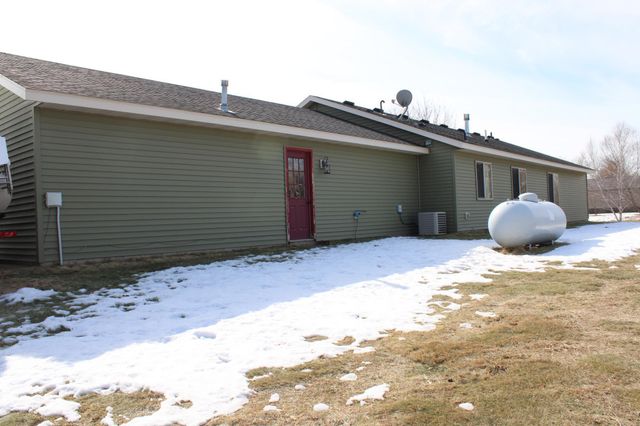 7418 450th Street, Harris, MN 55032