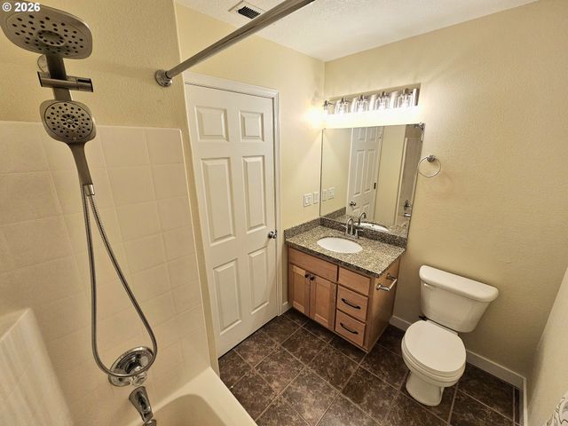 7867 Ne KIAN Ln, Beaverton, OR 97006