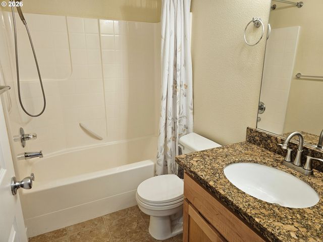 7867 Ne KIAN Ln, Beaverton, OR 97006