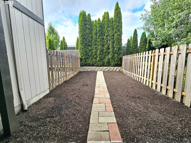 7867 Ne KIAN Ln, Beaverton, OR 97006