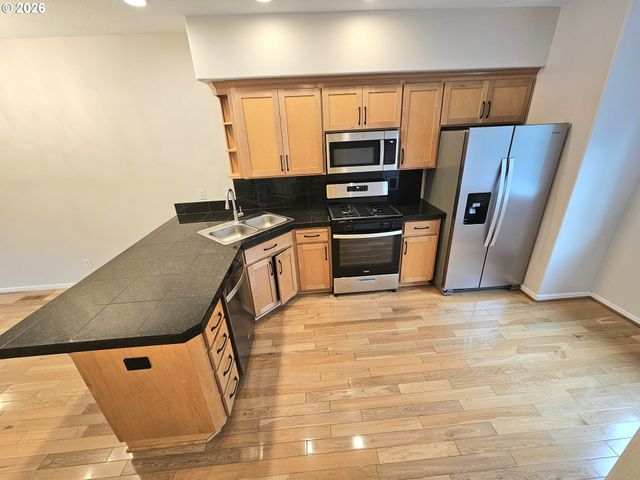 7867 Ne KIAN Ln, Beaverton, OR 97006