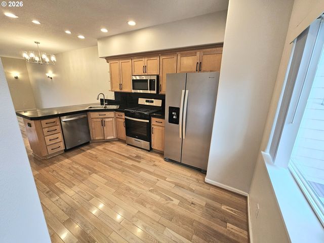 7867 Ne KIAN Ln, Beaverton, OR 97006