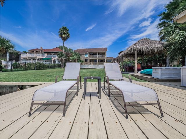 1623 Lake Arbor Drive, El Lago, TX 77586