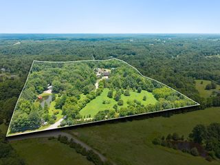 1374 Peter Pond Rd, Ashland City, TN 37015