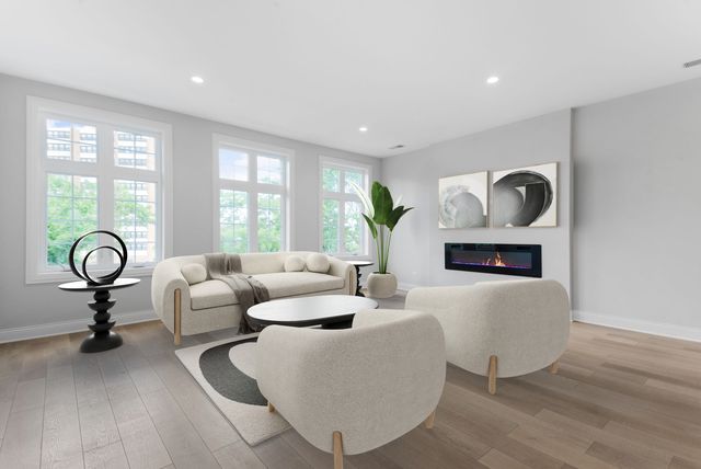 4027 S Vincennes Avenue 2, Chicago, IL 60653